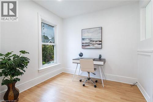 42 Erie Avenue, Hamilton, ON - Indoor Photo Showing Other Room