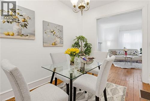 42 Erie Avenue, Hamilton, ON - Indoor Photo Showing Dining Room