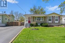 33 STANMARY DRIVE St. Catharines (Fairview), ON L2N 5T6