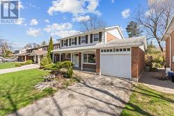 5 CASTLEMERE CRESCENT Toronto (L'Amoreaux), ON M1W 1K4