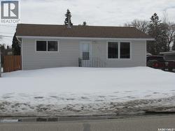 302 7th AVENUE W Nipawin, SK S0E 1E0