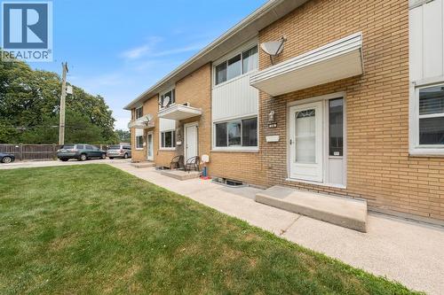 812 WELLINGTON STREET Unit# 14  Sarnia, ON N7T 1J5
