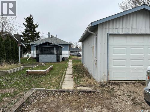 316 4Th Avenue W, Watrous, SK - Outdoor