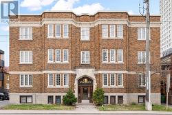 1A - 180 AUGUSTA STREET  Ottawa, ON K1N 8C1