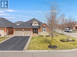 27 CARVER DRIVE Hamilton, ON L0R 1C0