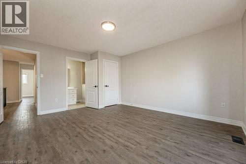 Principle suite - 3542 Fowler Court, Burlington, ON - Indoor Photo Showing Other Room