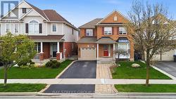 4 DECKER HOLLOW CIRCLE Brampton, ON L6X 0L1