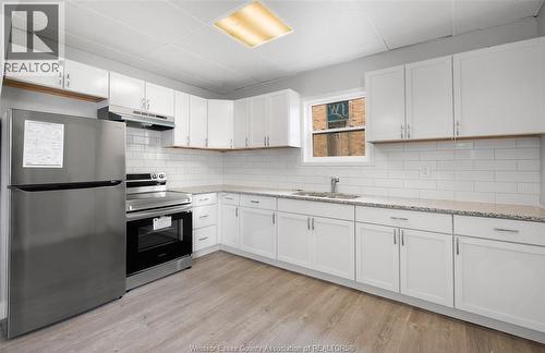 736 University East Unit# 1, Windsor, ON - Indoor Photo Showing Kitchen