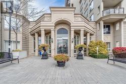 808 - 2 MAISON PARC COURT Vaughan, ON L4J 9K4