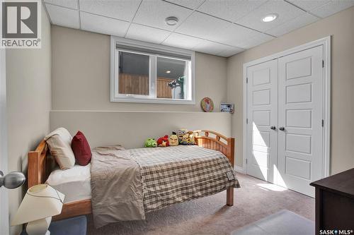 803 Salloum Crescent, Saskatoon, SK - Indoor Photo Showing Bedroom