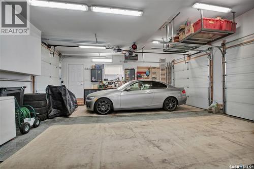 803 Salloum Crescent, Saskatoon, SK - Indoor Photo Showing Garage