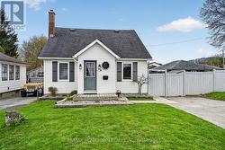 36 CENTRE STREET Brockville, ON K6V 5S5