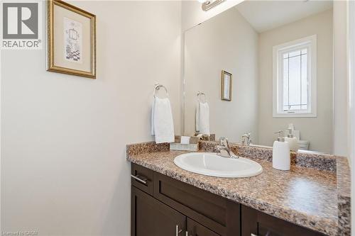 3 Ecker Lane, Binbrook, ON - Indoor Photo Showing Bathroom