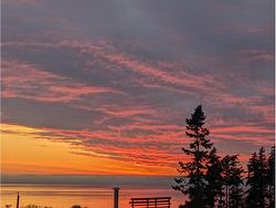 867 STAYTE ROAD White Rock, BC V4B 4Y6