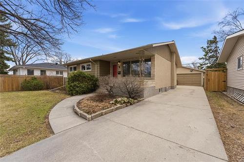 4 Windermere BAY  Winnipeg, MB R3T 1B2