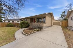 4 Windermere BAY  Winnipeg, MB R3T 1B2