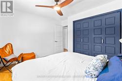 2nd bedroom on upper level - 