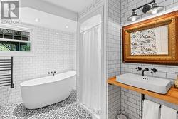 4-Piece cheater ensuite on main level - 