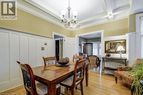 46 Sherman Avenue S, Hamilton, ON - Indoor Photo Showing Dining Room