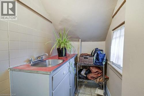 46 Sherman Avenue S, Hamilton, ON - Indoor