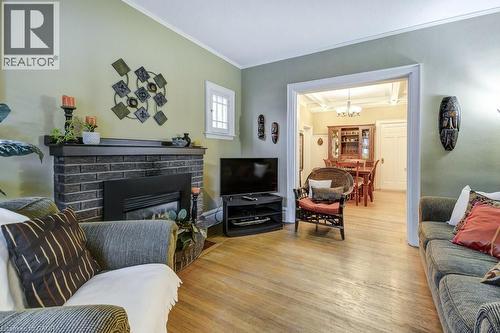 46 Sherman Avenue S, Hamilton, ON - Indoor Photo Showing Living Room With Fireplace