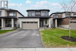 516 BOBOLINK RIDGE Ottawa, ON K2S 2N5