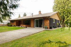 2042 Cedar Rd Nanaimo, BC V9X 1J4