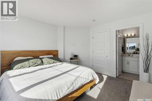 403 Delainey Road, Saskatoon, SK - Indoor Photo Showing Bedroom