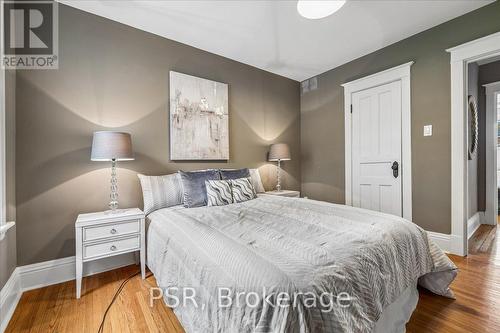 40 Stanley Avenue, Hamilton, ON - Indoor Photo Showing Bedroom