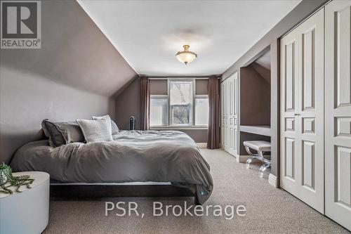 40 Stanley Avenue, Hamilton, ON - Indoor Photo Showing Bedroom