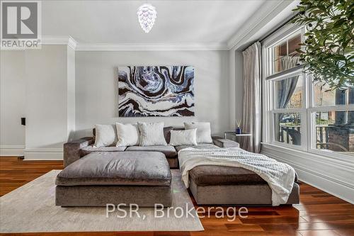 40 Stanley Avenue, Hamilton, ON - Indoor Photo Showing Bedroom