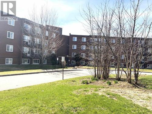 108A - 2044 ARROWSMITH DRIVE  Ottawa, ON K1J 7V8