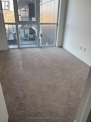 312 - 550 North Service Road, Grimsby, ON - Indoor Photo Showing Other Room