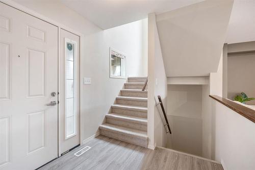 231 Bellflower Road, Winnipeg, MB - Indoor Photo Showing Other Room