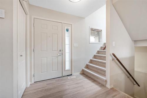 231 Bellflower Road, Winnipeg, MB - Indoor Photo Showing Other Room