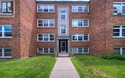 141 CHAPEL Street Unit# 9 Kitchener, ON N2H 2T6