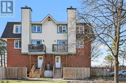 217 - 8 TERRACE DRIVE  Ottawa, ON K2H 9J2