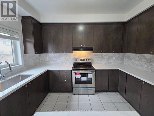 902 Francine Crescent, Mississauga, ON - Indoor Photo Showing Kitchen