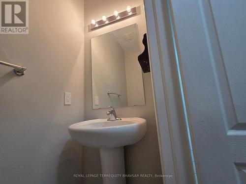 902 Francine Crescent, Mississauga, ON - Indoor Photo Showing Bathroom
