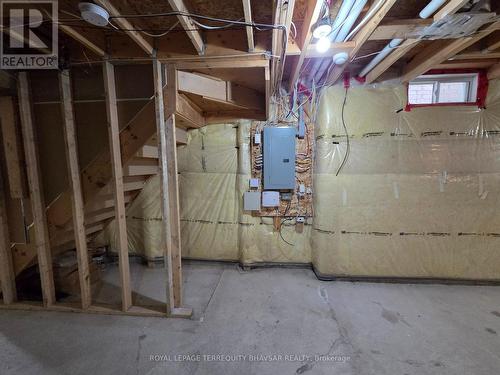 902 Francine Crescent, Mississauga, ON - Indoor Photo Showing Basement