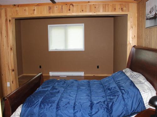 51 Grant Dr, Rainy River, ON - Indoor Photo Showing Bedroom