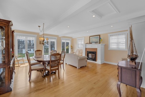 Salle à manger - 98 Rue Doody, Chambly, QC - Indoor Photo Showing Other Room With Fireplace