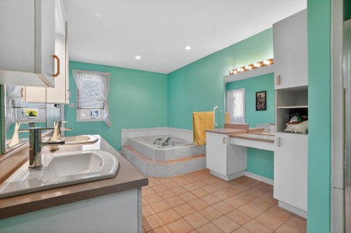 Salle de bains - 476 Rue Des Mésanges, Beloeil, QC - Indoor Photo Showing Bathroom