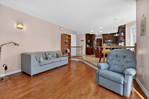 Salle familiale - 476 Rue Des Mésanges, Beloeil, QC - Indoor Photo Showing Living Room