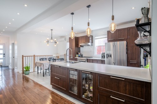 Cuisine - 2602  - 2604 Av. Mercier, Montréal (Mercier/Hochelaga-Maisonneuve), QC - Indoor Photo Showing Kitchen With Upgraded Kitchen