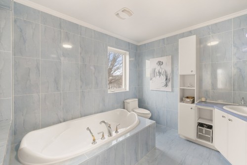 Salle de bains - 860 Ch. De La Baie, Rigaud, QC - Indoor Photo Showing Bathroom