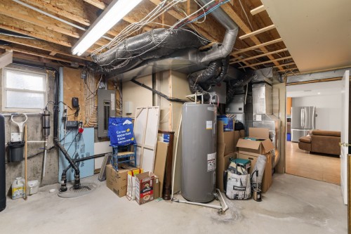 Salle - 860 Ch. De La Baie, Rigaud, QC - Indoor Photo Showing Basement