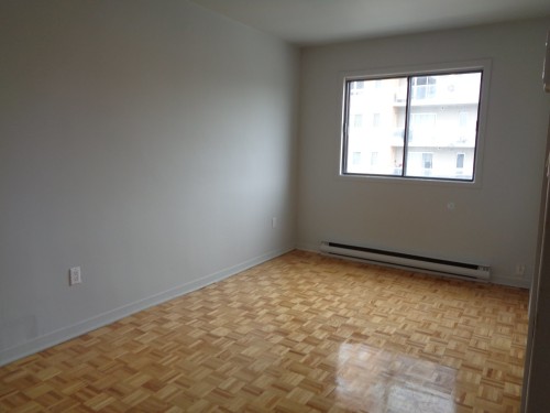 Living Room - 7274 Rue D'Abancourt, Montréal (Saint-Léonard), QC - Indoor Photo Showing Other Room