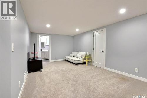 617 Mullin Avenue E, Regina, SK - Indoor