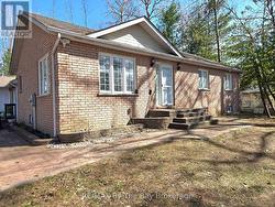 UNIT A - 31 FOREST AVENUE Wasaga Beach, ON L9Z 2K4